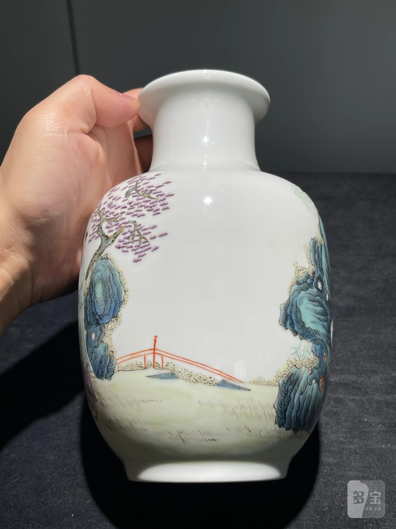 民国 粉彩婴戏纹瓶 - 图4